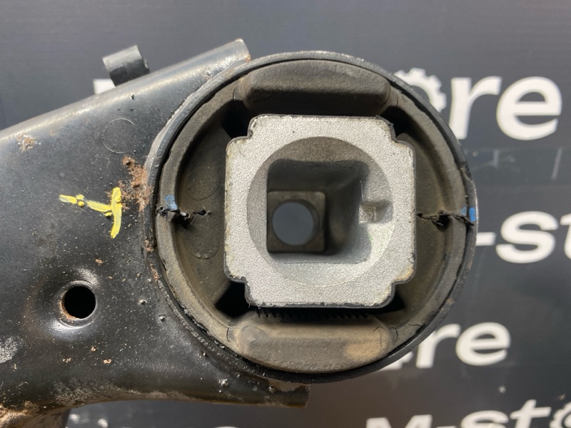 Балка поперечная (подрамник), 4000 рублей, Красноярск