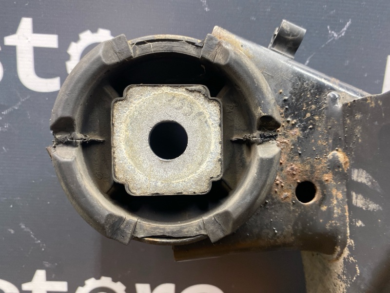 Балка поперечная (подрамник), 4000 рублей, Красноярск