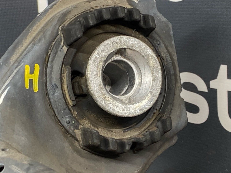 Балка поперечная (подрамник), 32000 рублей, Красноярск