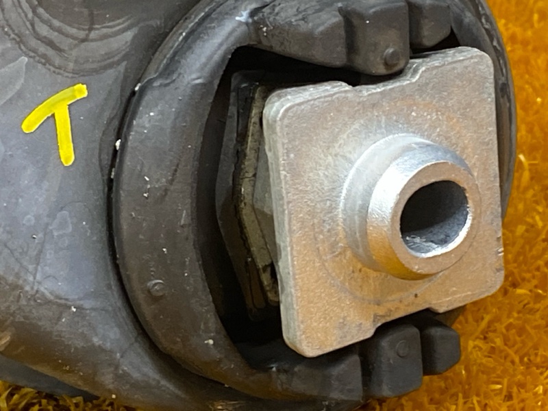 Балка поперечная (подрамник), 32000 рублей, Красноярск