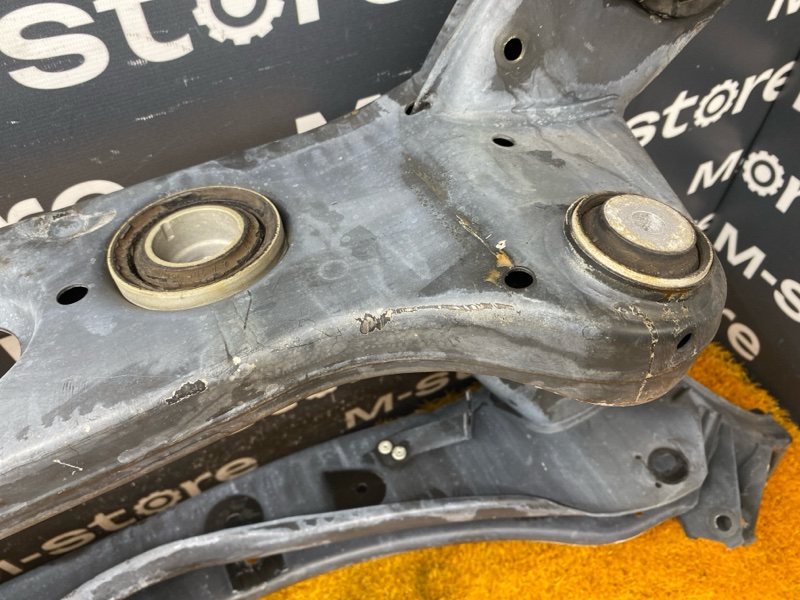 Балка поперечная (подрамник), 32000 рублей, Красноярск