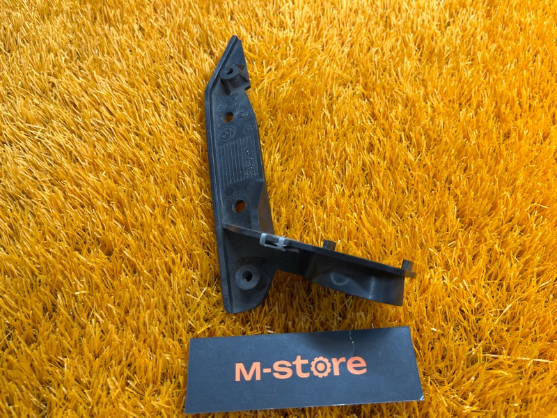 крепление бампера, 500 рублей, Красноярск