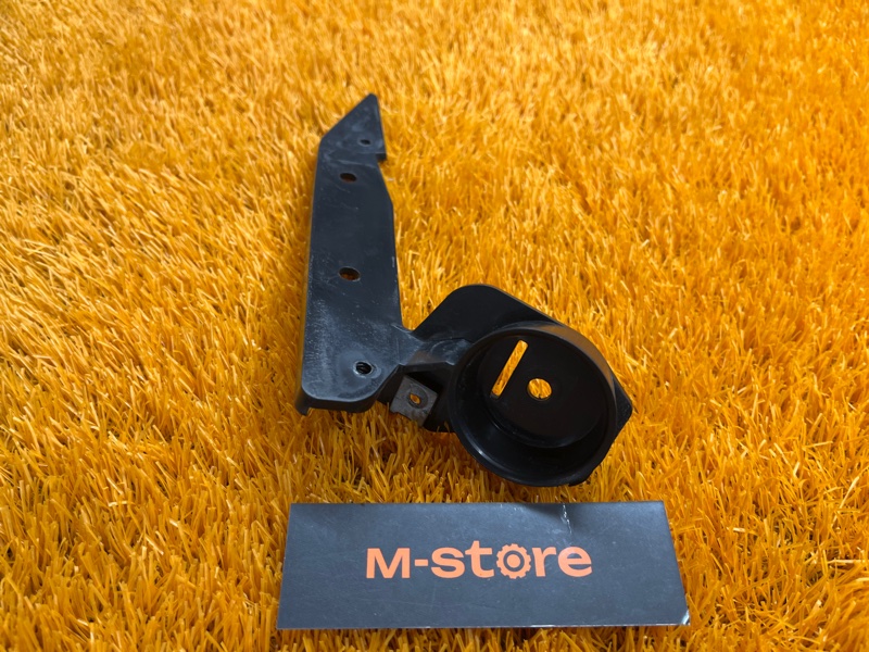 крепление бампера, 500 рублей, Красноярск