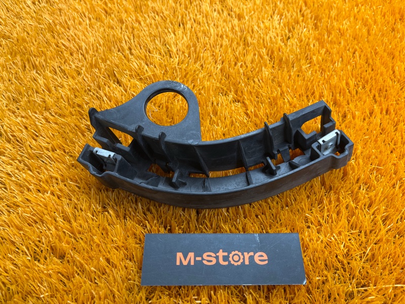 крепление бампера, 800 рублей, Красноярск