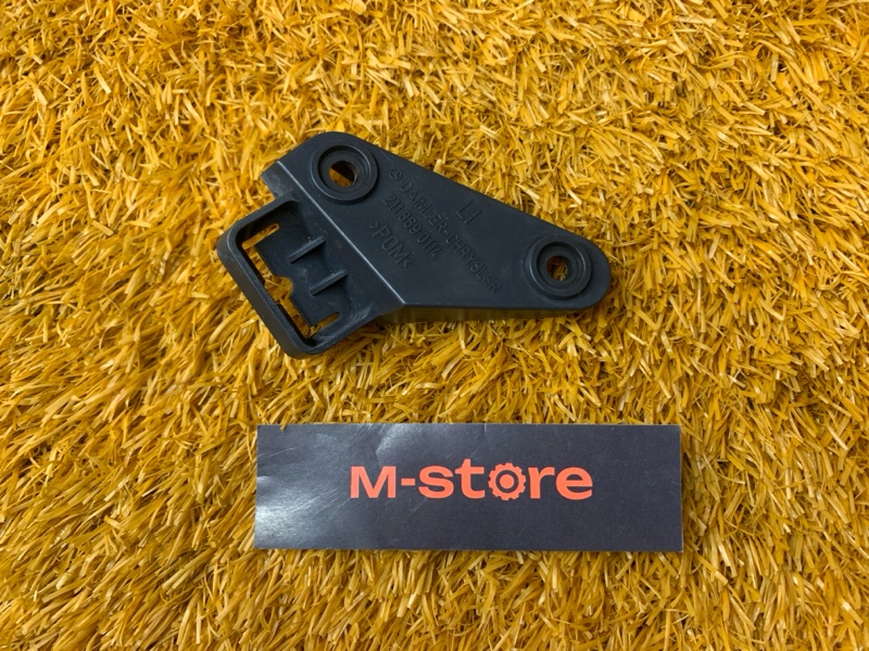 Кронштейн форсунки омывателя фары, 500 рублей, Красноярск