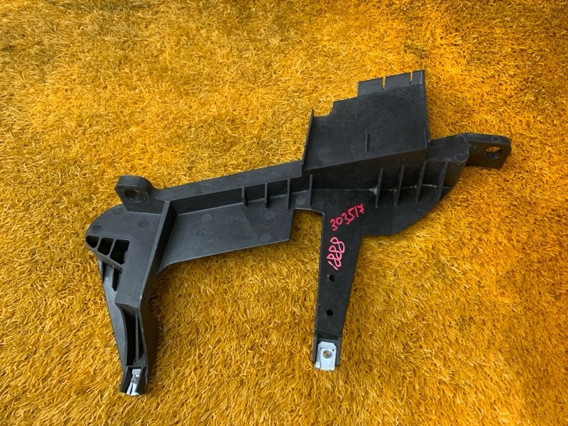 кронштейн фары, 800 рублей, Красноярск