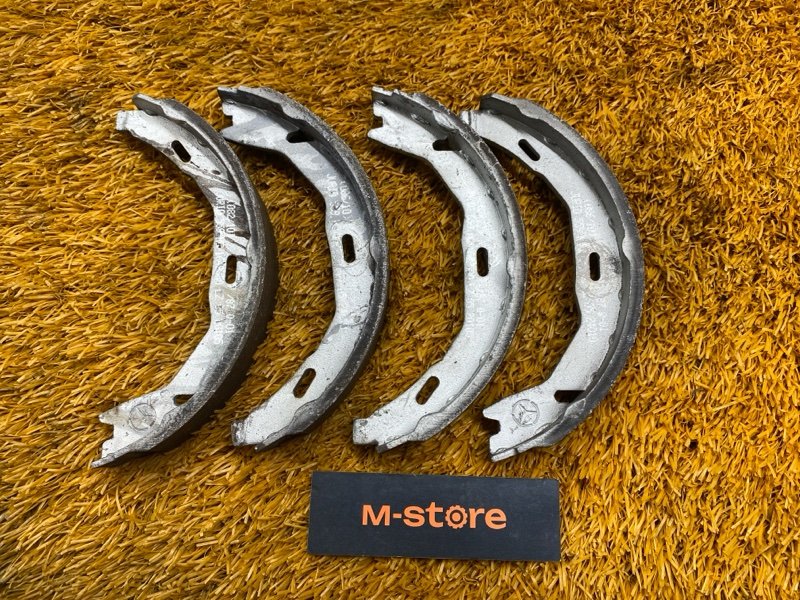 Колодки ручника, 1000 рублей, Красноярск