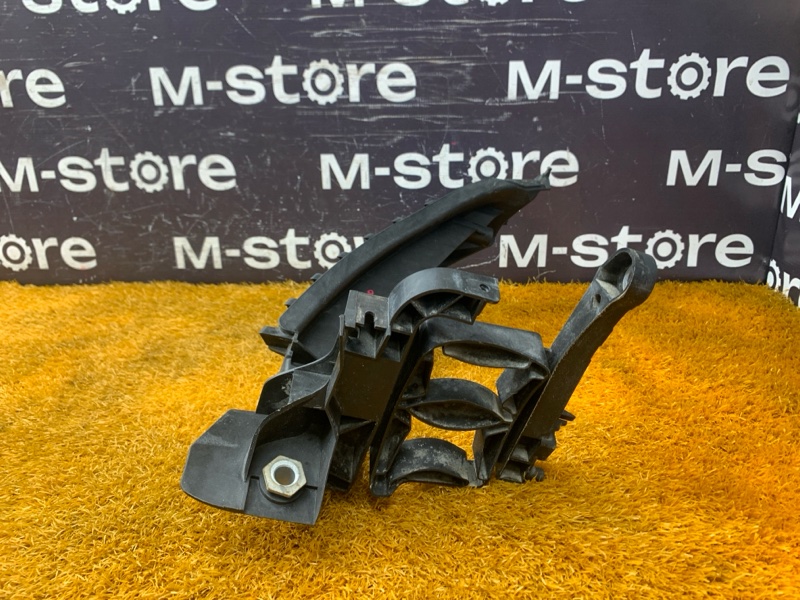 кронштейн фары, 2000 рублей, Красноярск