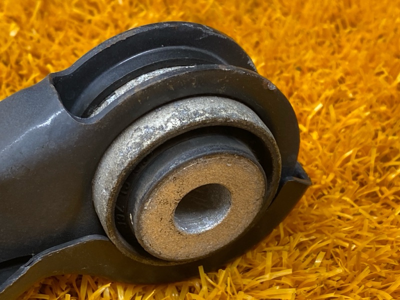 Рычаг подвески нижний, 1000 рублей, Красноярск