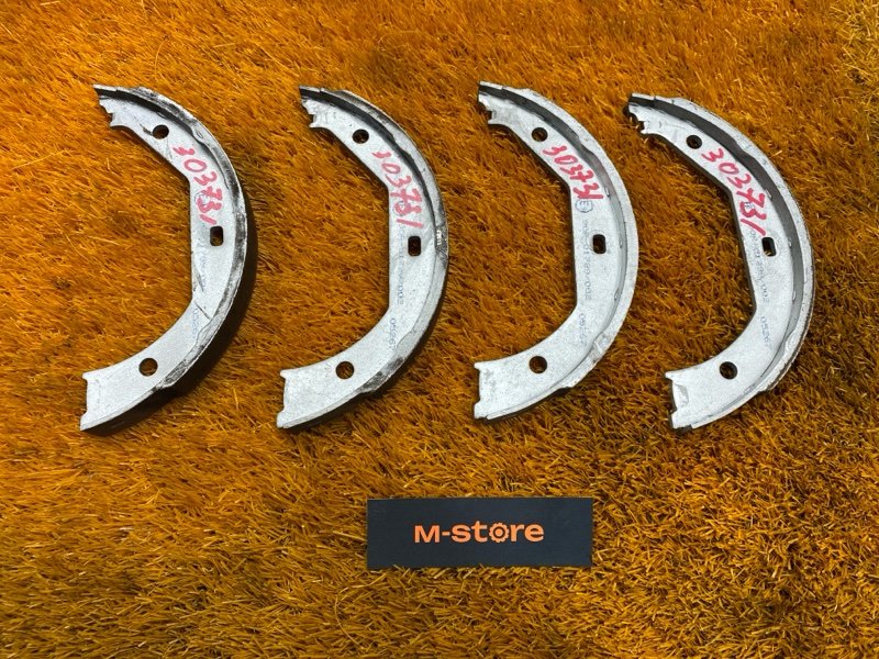 Колодки ручника, 1000 рублей, Красноярск