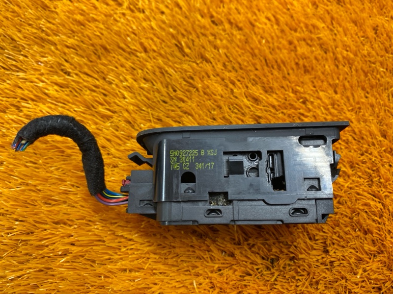 Кнопка стояночного тормоза, 1500 рублей, Красноярск