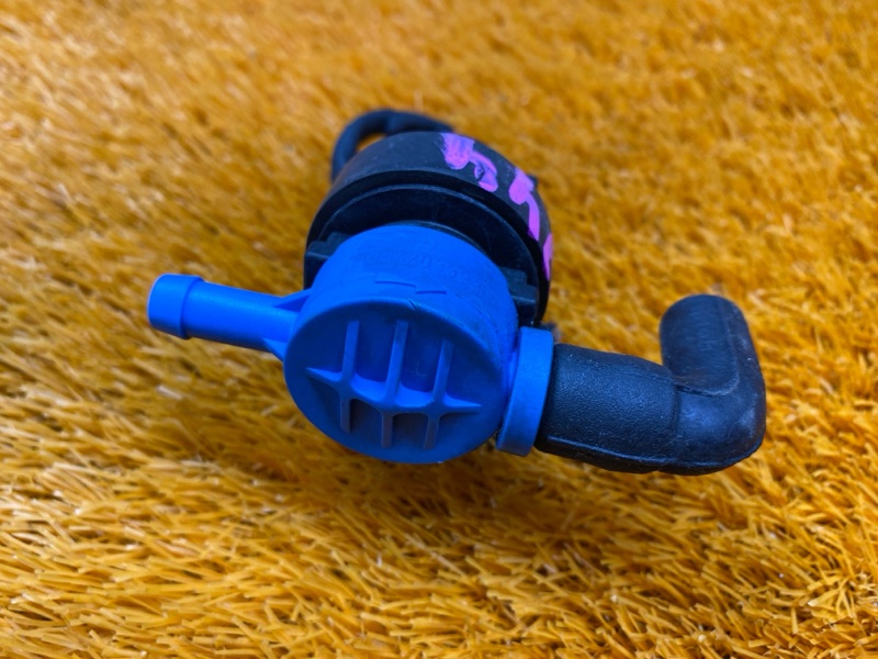 Клапан вентиляции топливного бака, 500 рублей, Красноярск