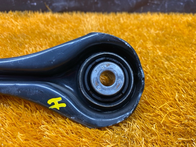 Рычаг подвески верхний, 1000 рублей, Красноярск