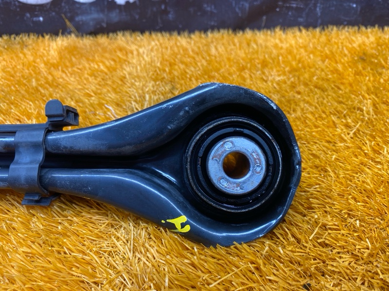 Рычаг подвески верхний, 1000 рублей, Красноярск