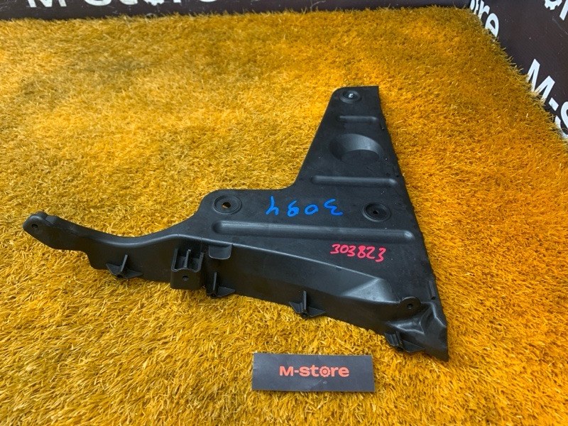 крепление бампера, 700 рублей, Красноярск