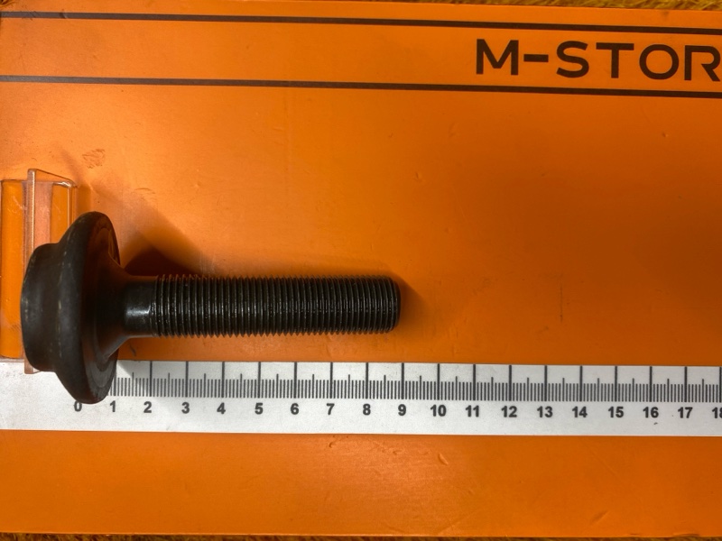 Болт привода, 200 рублей, Красноярск