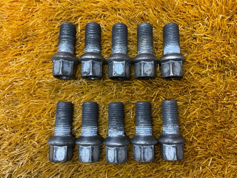 болт колесный, 2000 рублей, Красноярск