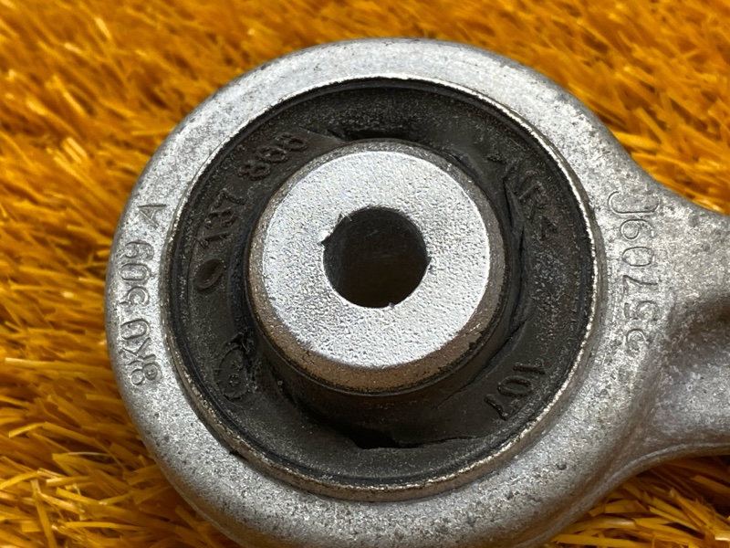 Рычаг подвески верхний, 500 рублей, Красноярск