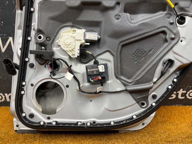 дверь, 5000 рублей, Красноярск