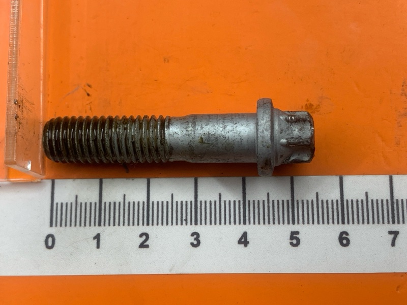 Болт привода, 600 рублей, Красноярск