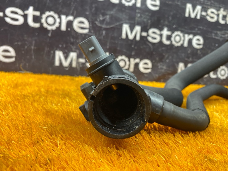 Патрубок радиатора нижний, 2000 рублей, Красноярск