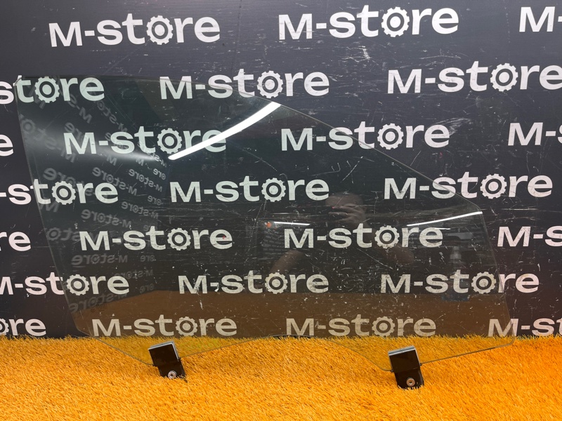 Стекло боковое, 5000 рублей, Красноярск