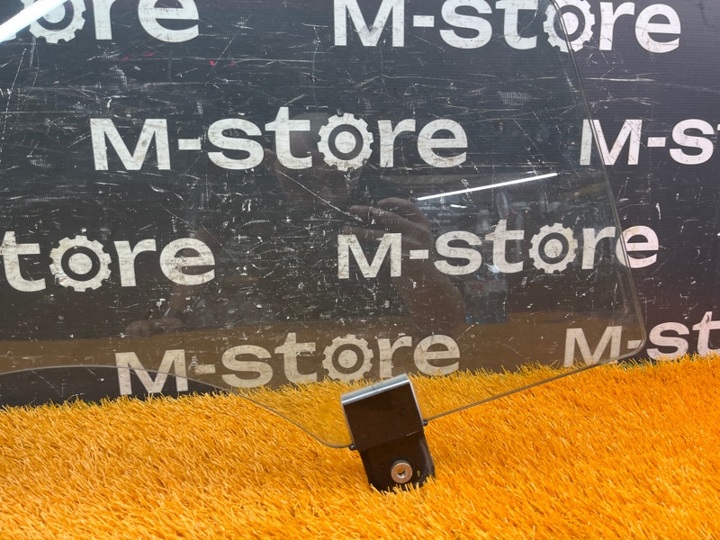 Стекло боковое, 5000 рублей, Красноярск