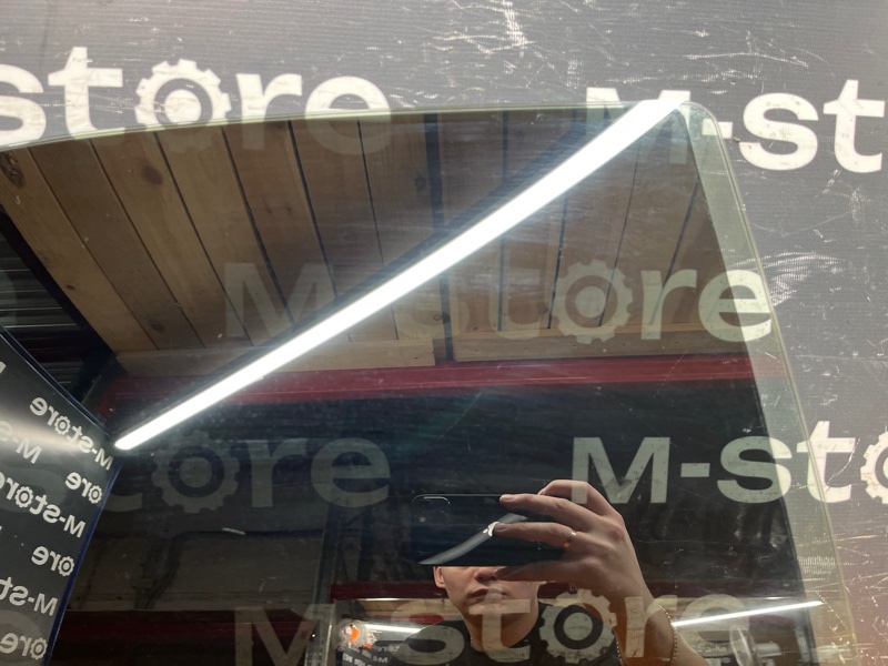 Стекло боковое, 2000 рублей, Красноярск