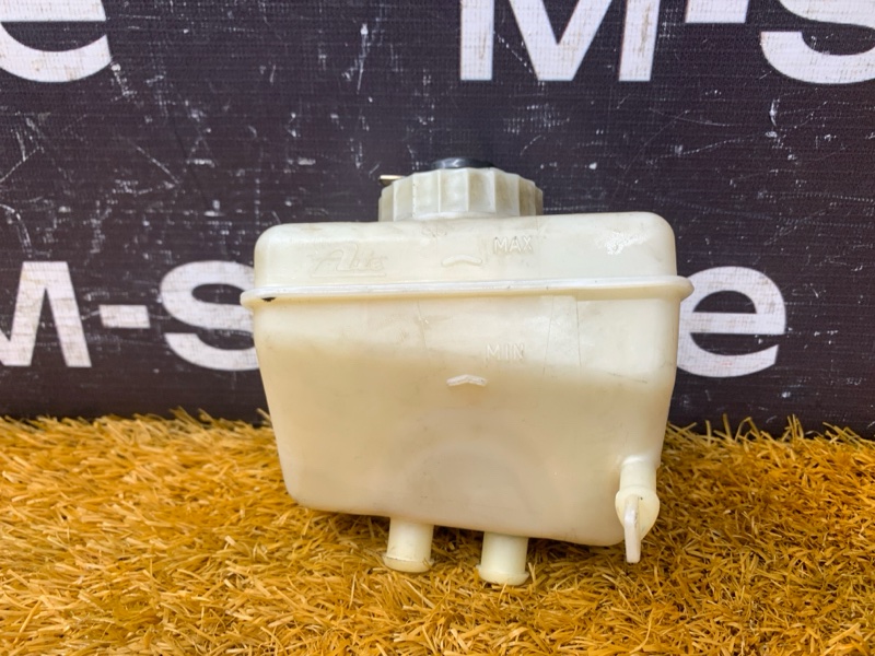 Бачок главного тормозного цилиндра, 500 рублей, Красноярск