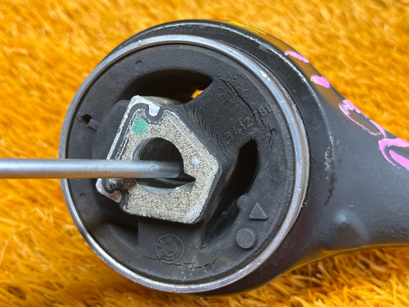 Рычаг подвески нижний, 1000 рублей, Красноярск