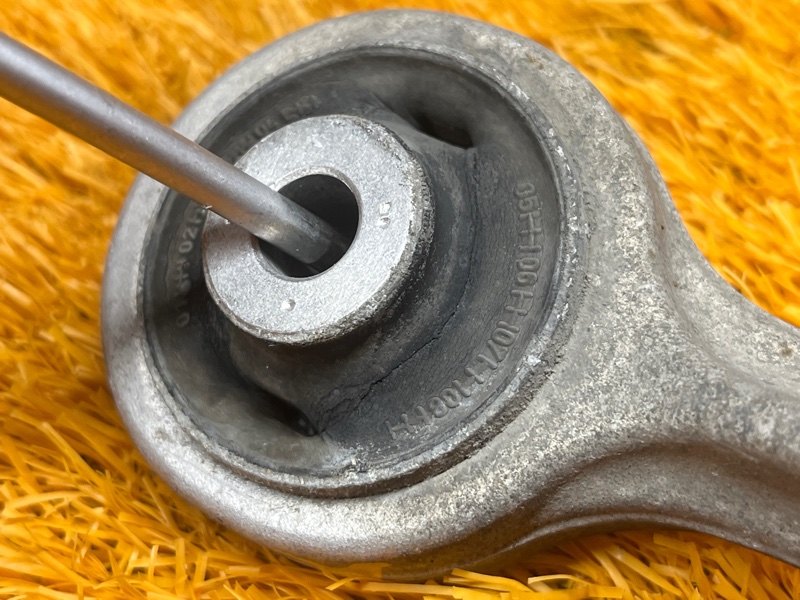 Рычаг подвески верхний, 900 рублей, Красноярск