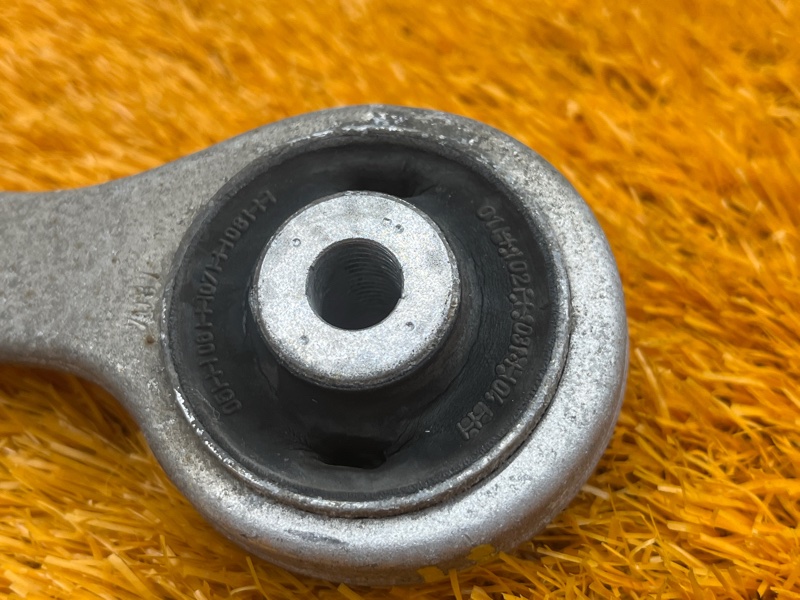 Рычаг подвески верхний, 1500 рублей, Красноярск