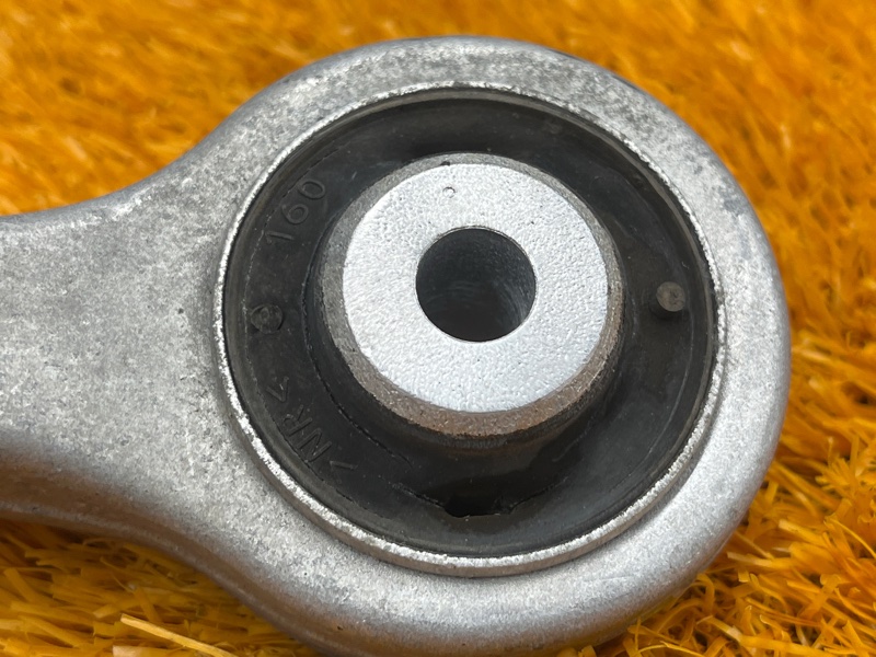 Рычаг подвески верхний, 1500 рублей, Красноярск