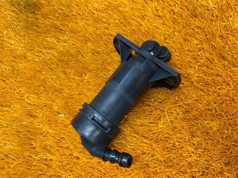 Форсунка омывателя фары, 2000 рублей, Красноярск