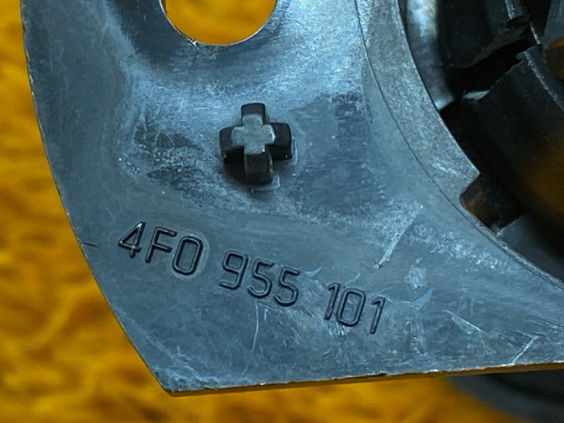 Форсунка омывателя фары, 2000 рублей, Красноярск