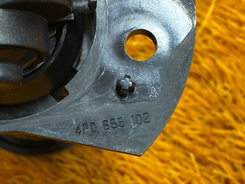 Форсунка омывателя фары, 2000 рублей, Красноярск