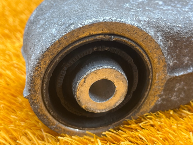 Рычаг подвески нижний, 500 рублей, Красноярск