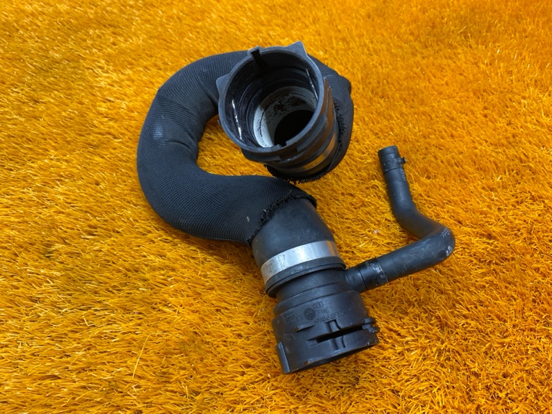 Патрубок радиатора верхний, 3500 рублей, Красноярск