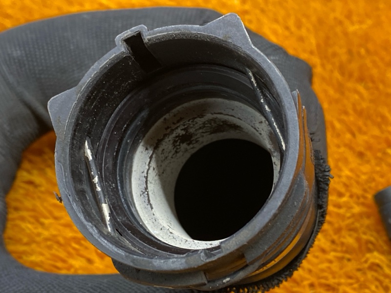 Патрубок радиатора верхний, 3500 рублей, Красноярск