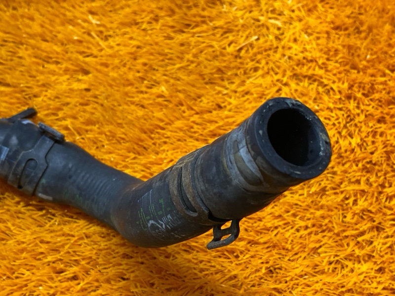 Патрубок системы охлаждения, 1000 рублей, Красноярск