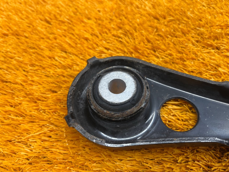 Рычаг подвески нижний, 1000 рублей, Красноярск