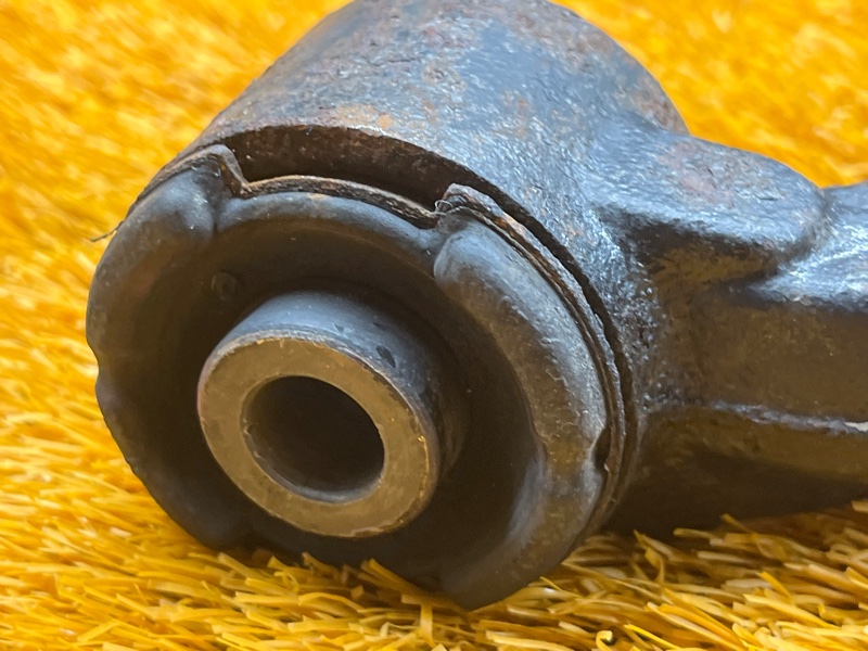 Рычаг подвески верхний, 2000 рублей, Красноярск