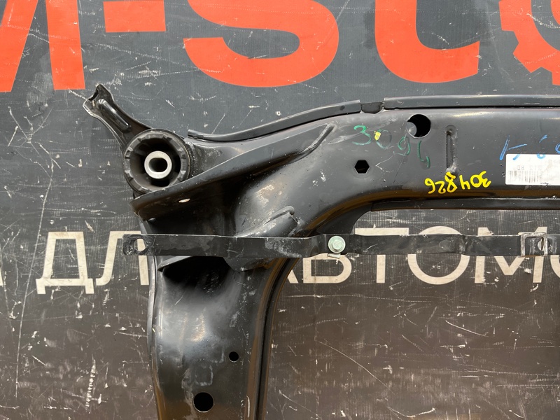 Балка поперечная (подрамник), 4000 рублей, Красноярск