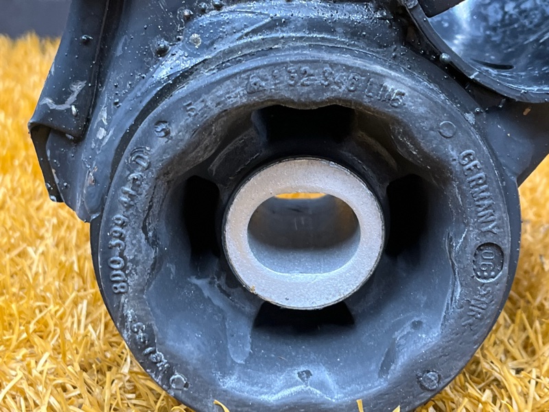 Балка поперечная (подрамник), 4000 рублей, Красноярск