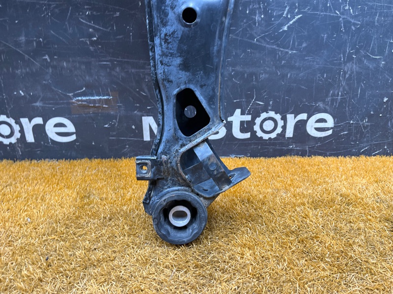 Балка поперечная (подрамник), 4000 рублей, Красноярск