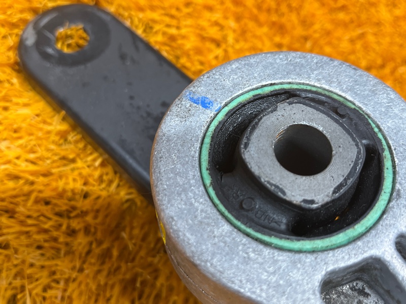 подушка двигателя, 600 рублей, Красноярск