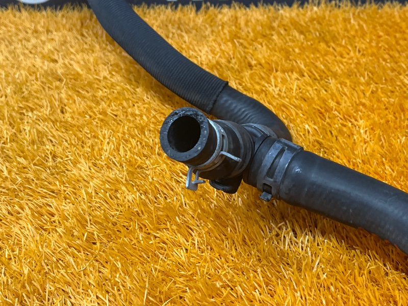 Патрубок системы охлаждения, 3000 рублей, Красноярск