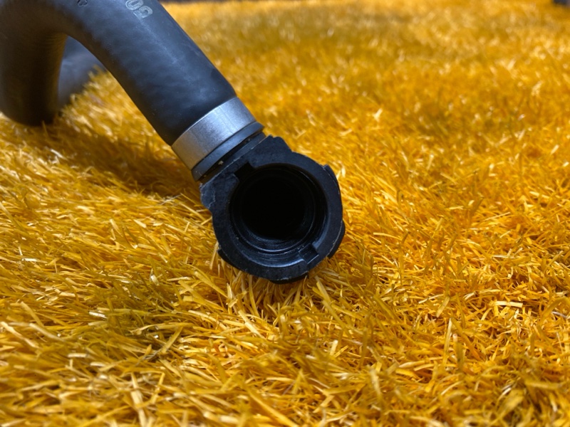 Патрубок системы охлаждения, 2700 рублей, Красноярск