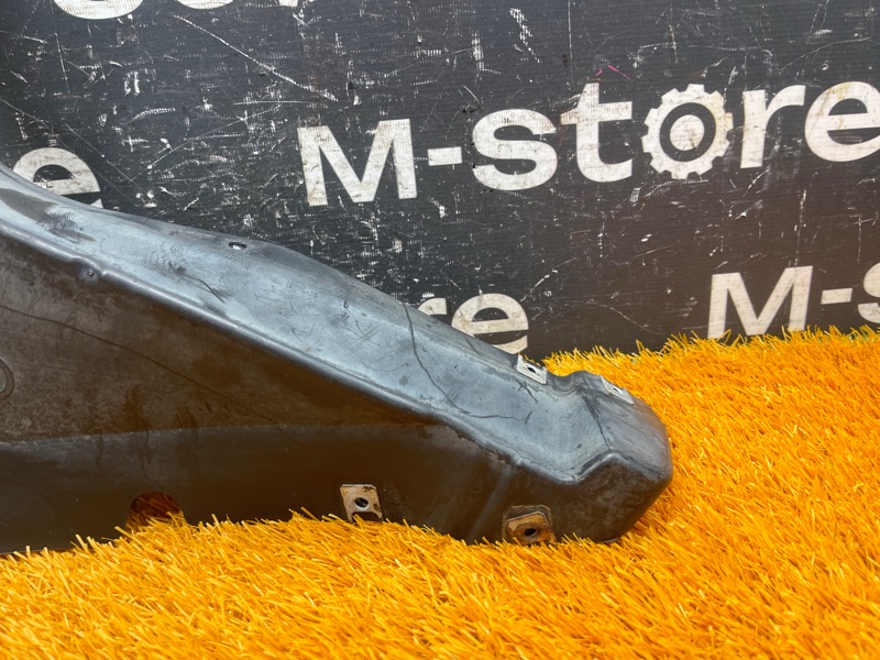 подкрылок, 2000 рублей, Красноярск