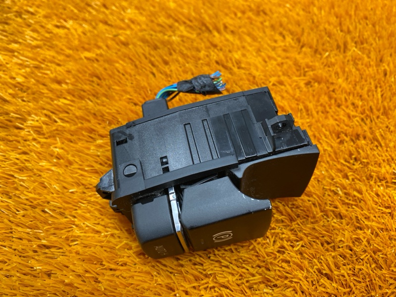 Кнопка стояночного тормоза, 500 рублей, Красноярск